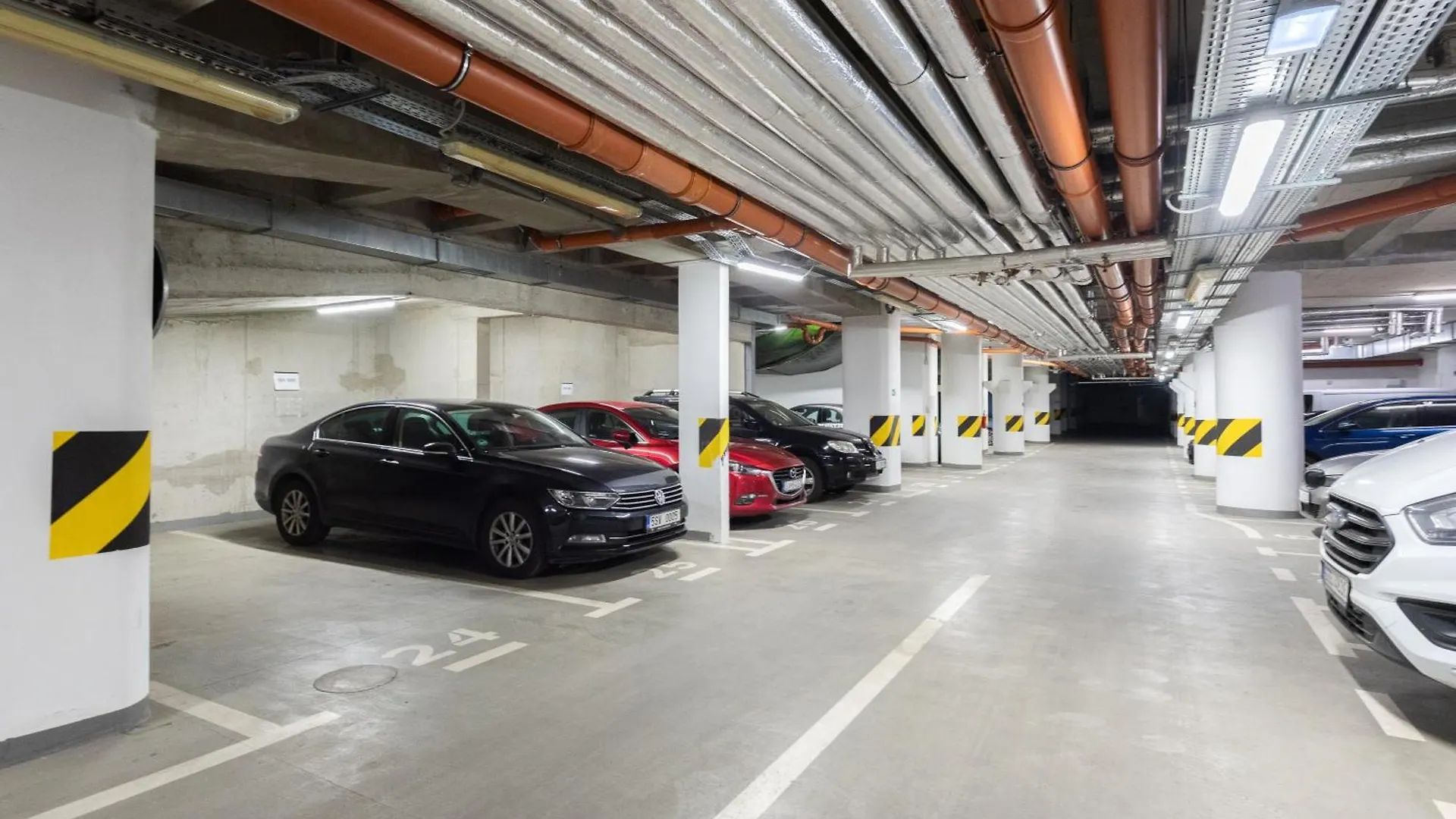 Near Center Family Loft-Apartments Praga