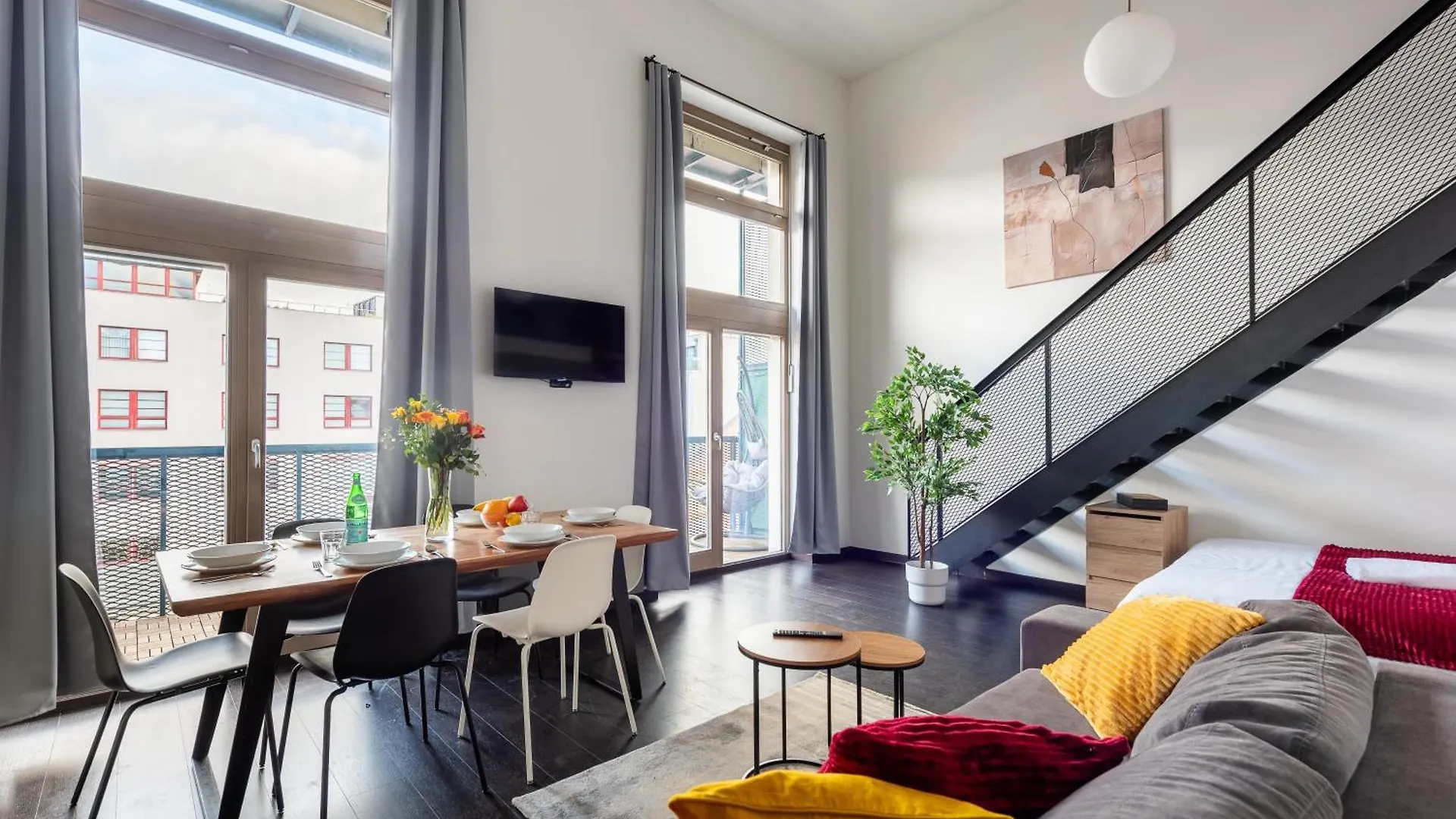 Near Center Family Loft-Apartments Prag Lägenhet