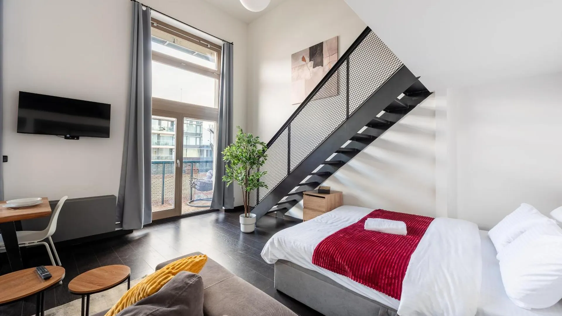 Near Center Family Loft-Apartments Prag 0*,