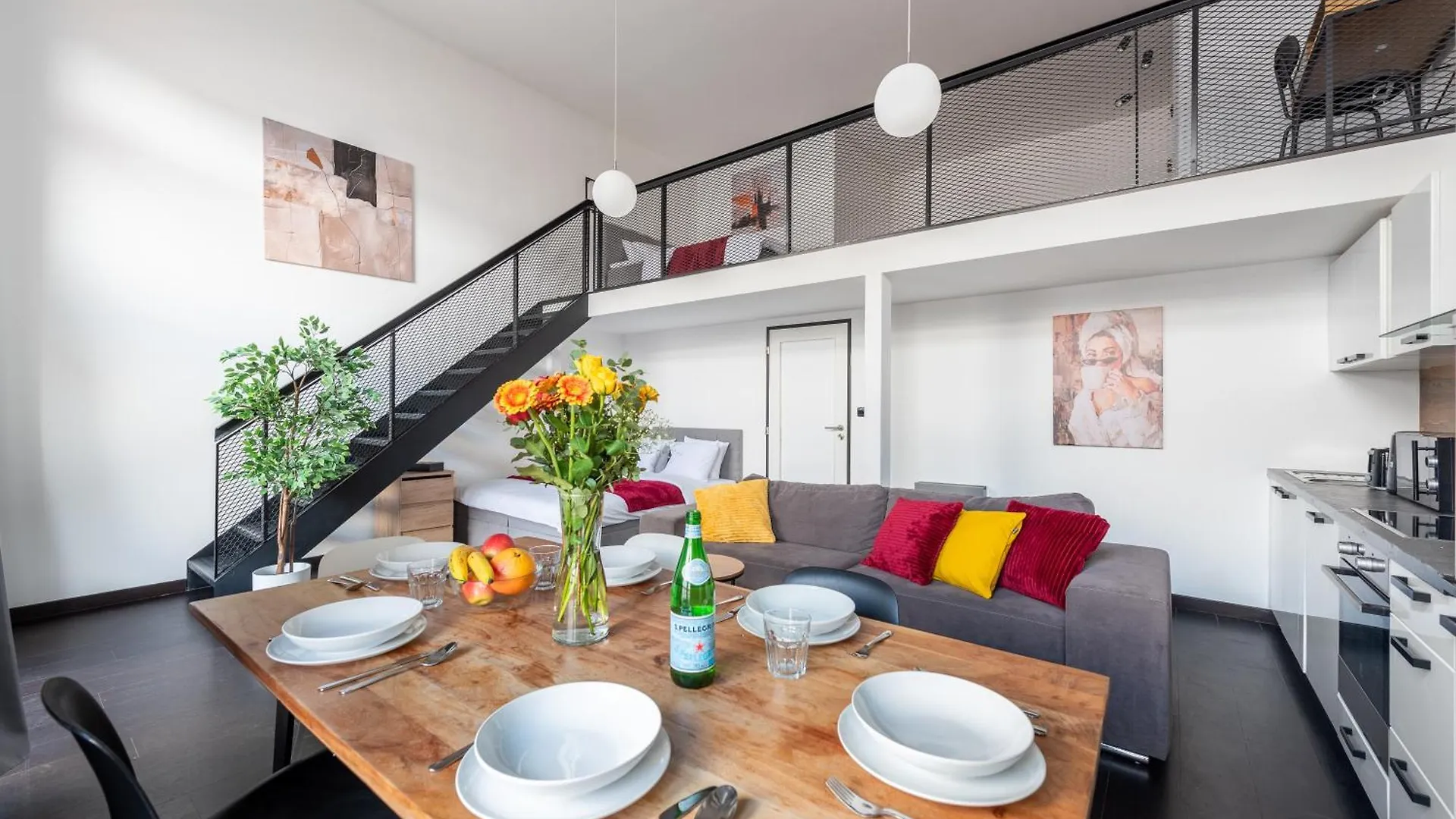 Near Center Family Loft-Apartments Prag