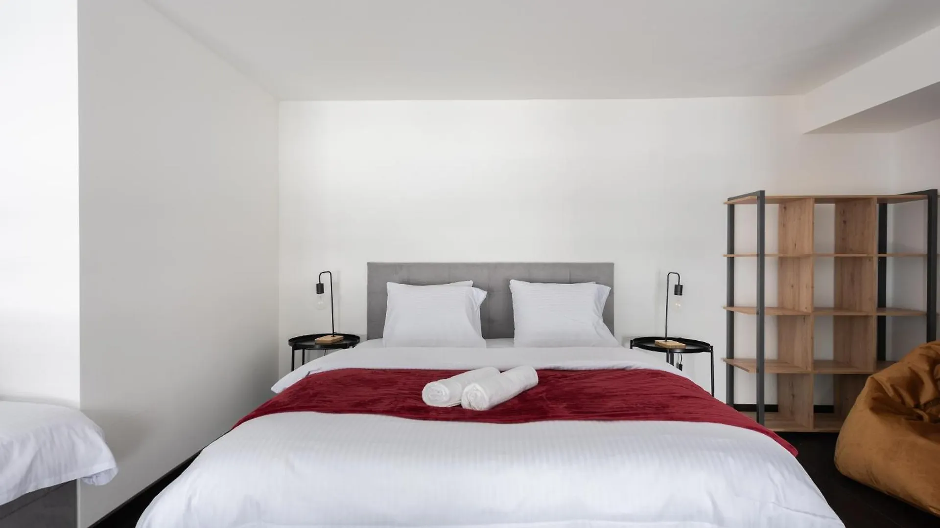 Near Center Family Loft-Apartments Prag