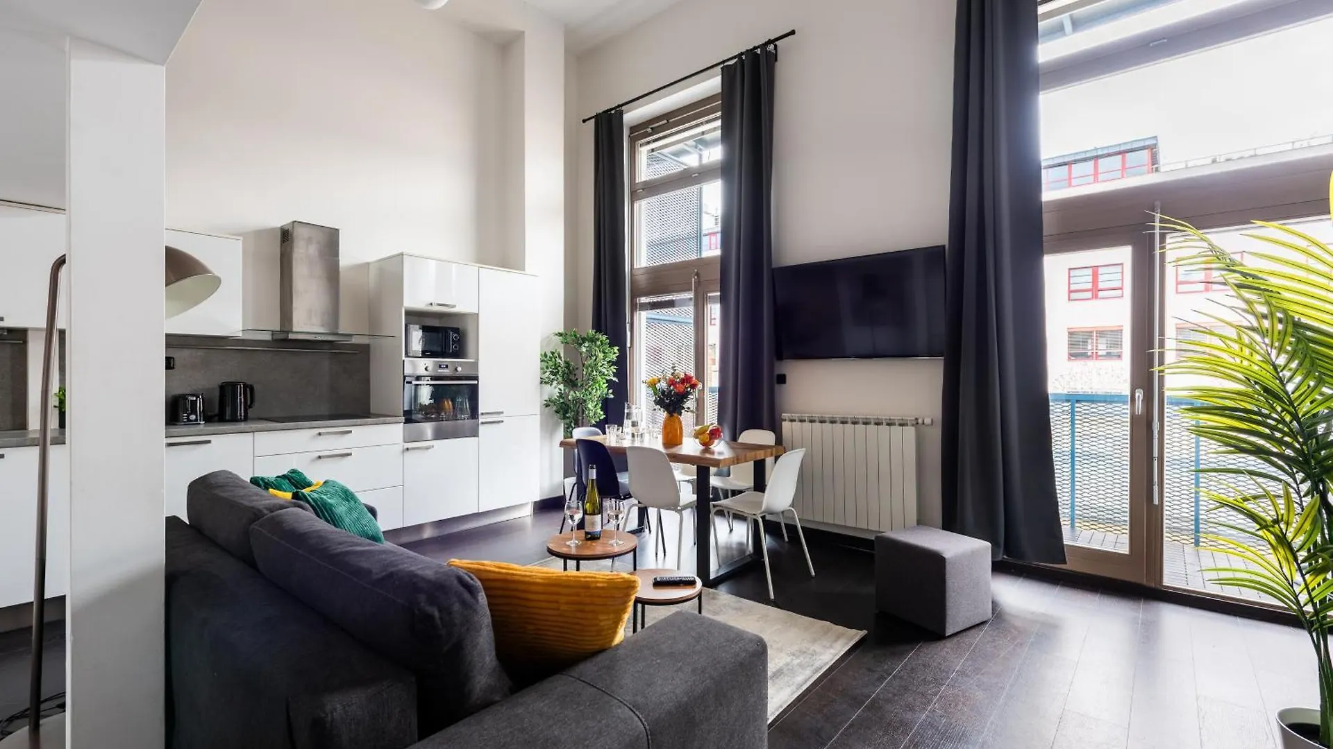 Lägenhet Near Center Family Loft-Apartments Prag Tjeckien