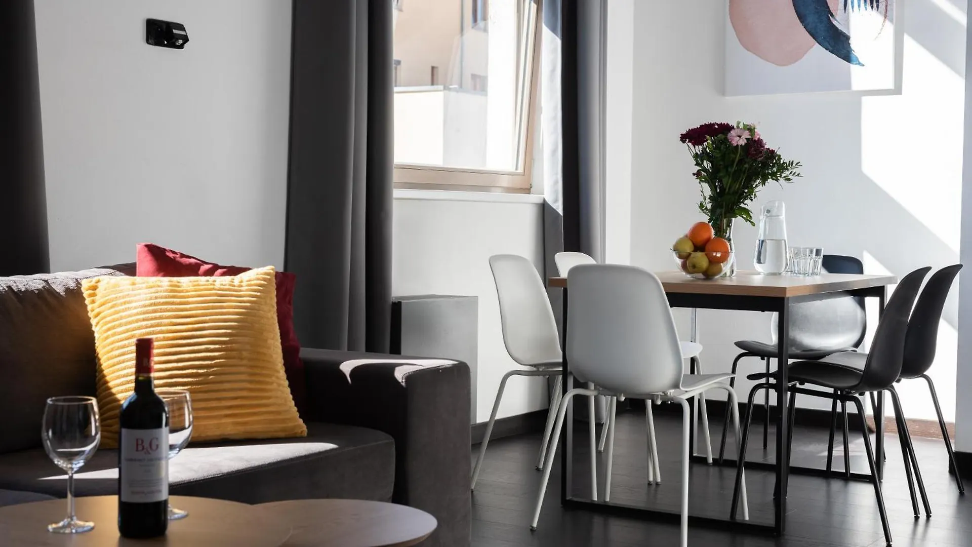 Near Center Family Loft-Apartments Прага
