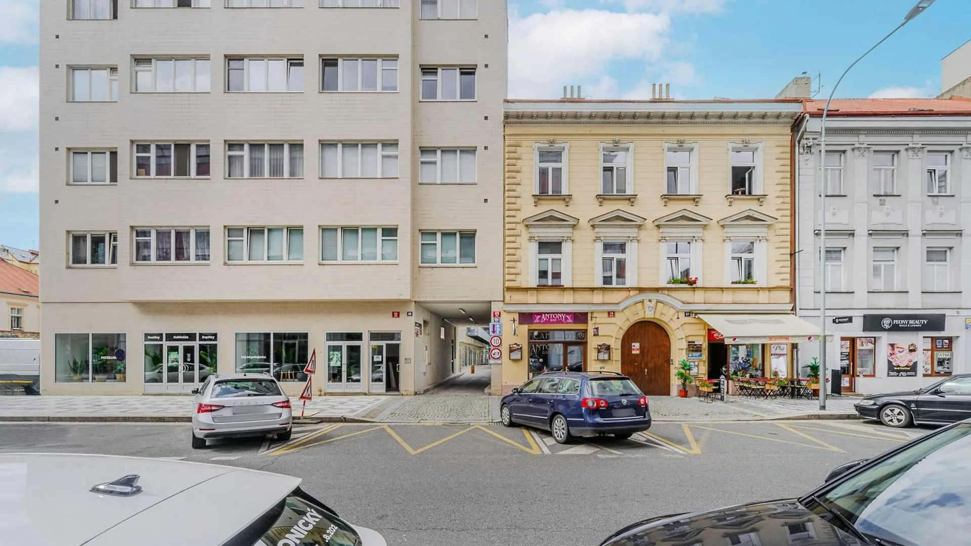 Near Center Family Loft-Apartments Prag 0*,  Tjeckien
