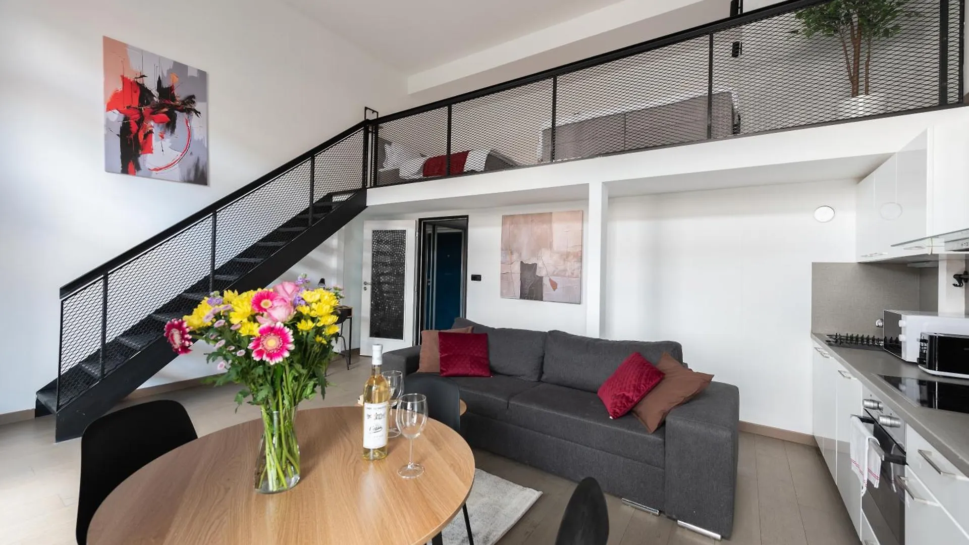 Near Center Family Loft-Apartments Прага Чехия