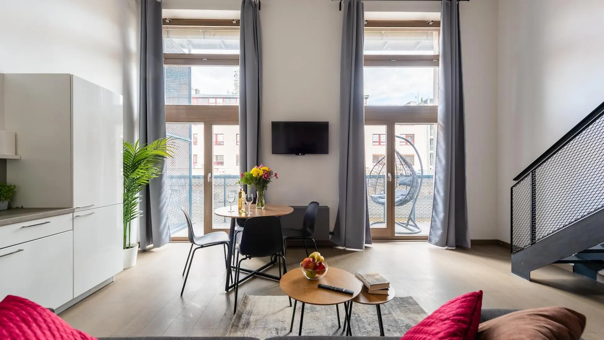 Near Center Family Loft-Apartments Прага 0*,